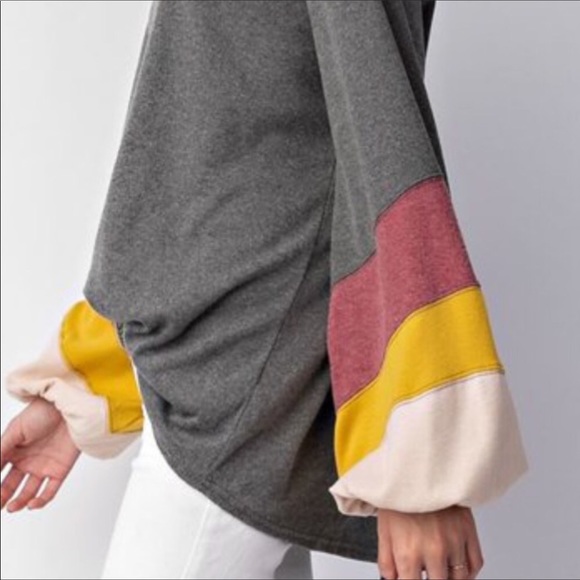 1 LEFT Odelle Color block long sleeve cutie. - Picture 2 of 4